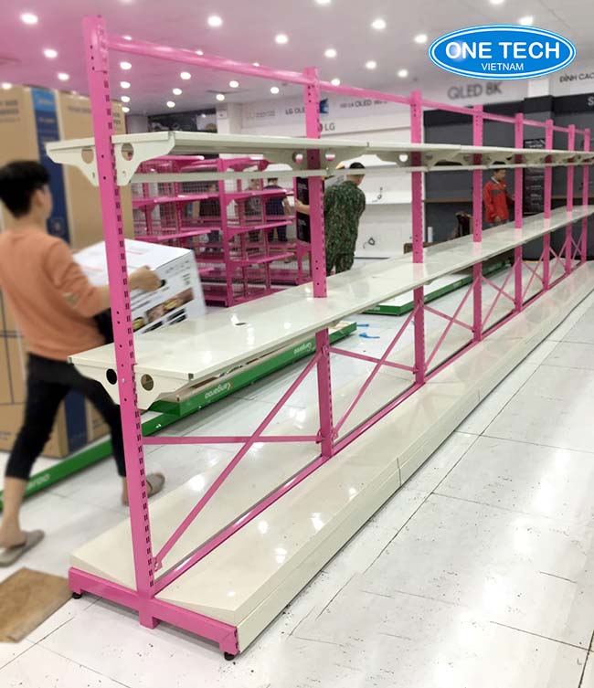 Kệ bày hàng siêu thị có khung giằng