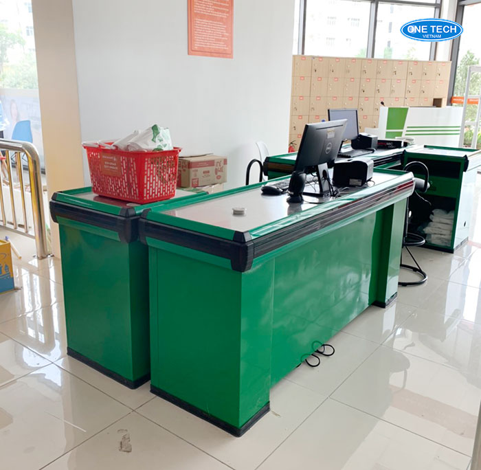 Mẫu quầy bàn tính tiền lắp đặt tại BRG Mart - Sài Đồng, Long Biên, Hà Nội