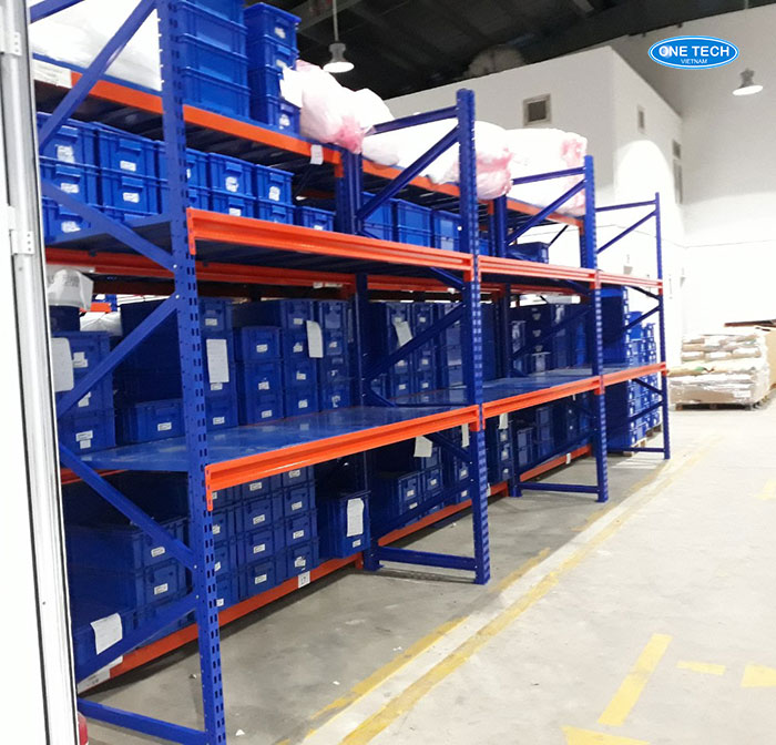 Kệ trung tải lưu trữ kho hàng trọng tải từ 700Kg/ tầng