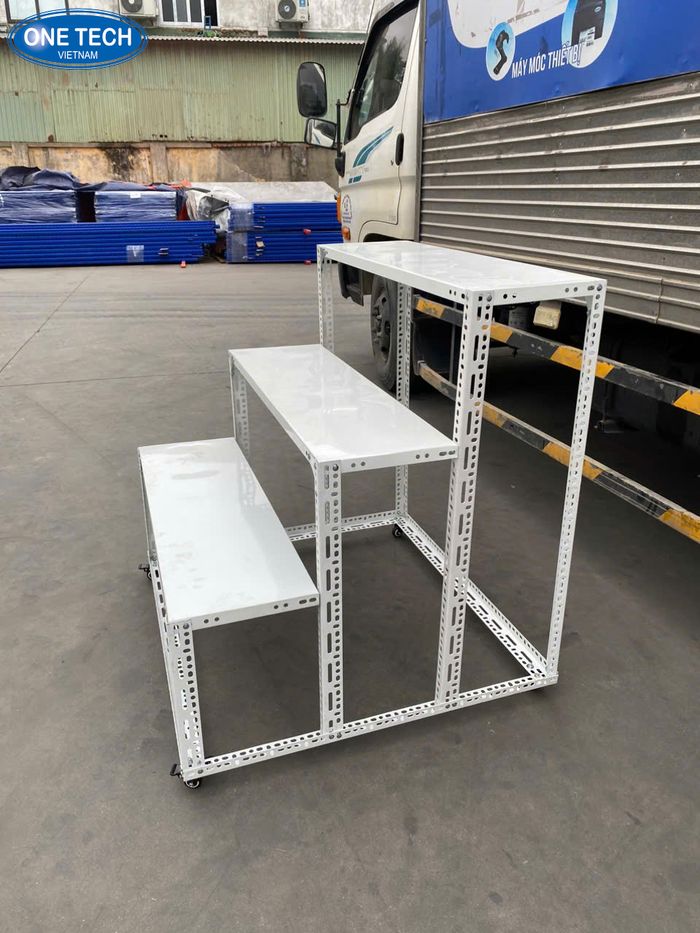 Kệ V lỗ có bánh xe tam cấp