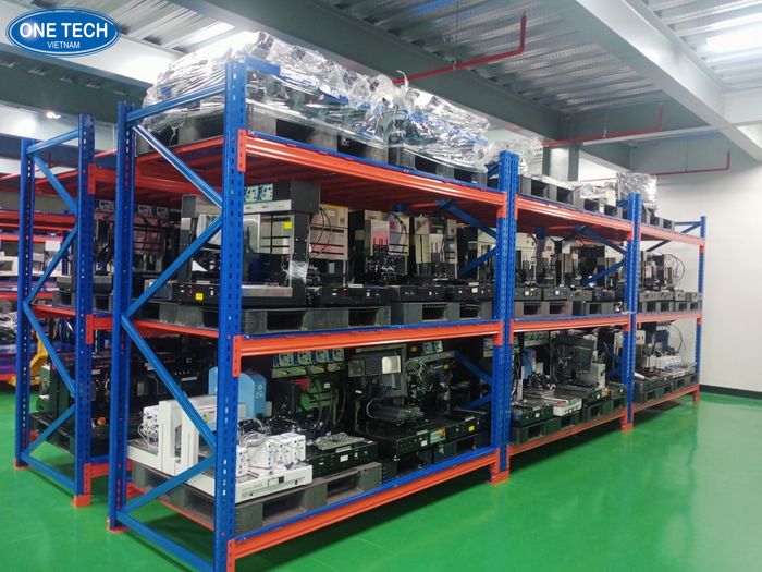 One Tech Việt Nam cung cấp kệ sắt hộp chất lượng, bền bỉ