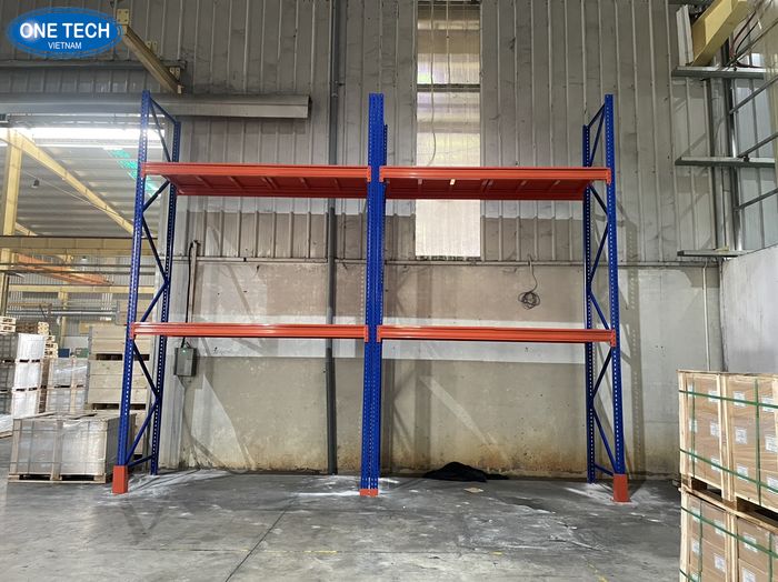 Kệ Selective – chịu tải nặng, tối ưu hóa thao tác xuất nhập
