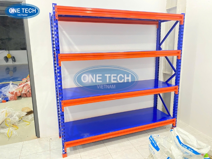 Kệ sắt trung tải chịu lực trung độc lập