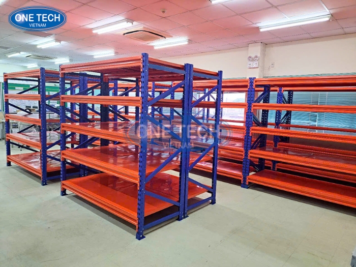 One Tech chuyên sản xuất kệ sắt chịu lực chất lượng cao