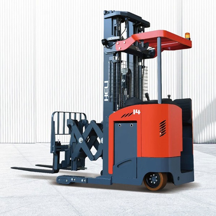 Xe nâng điện ngồi lái lắp bộ vươn càng (Load Extender)