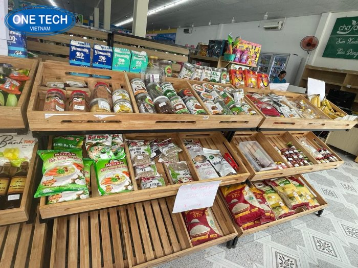 Kệ khung sắt khay gỗ trưng bày gạo
