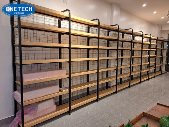 Kệ khung sắt mặt gỗ trưng bày nước giặt