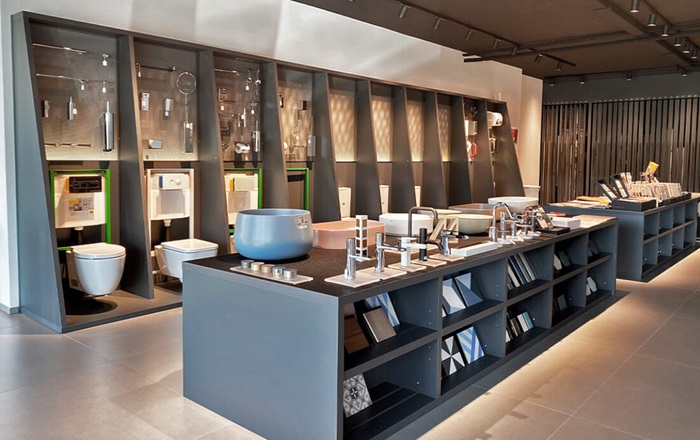 Kệ trưng bày chậu rửa bát giữa nhà