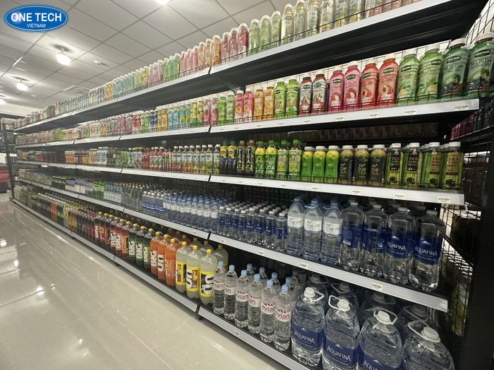 Kệ trưng bày nước khoáng, nước suối, Lavie