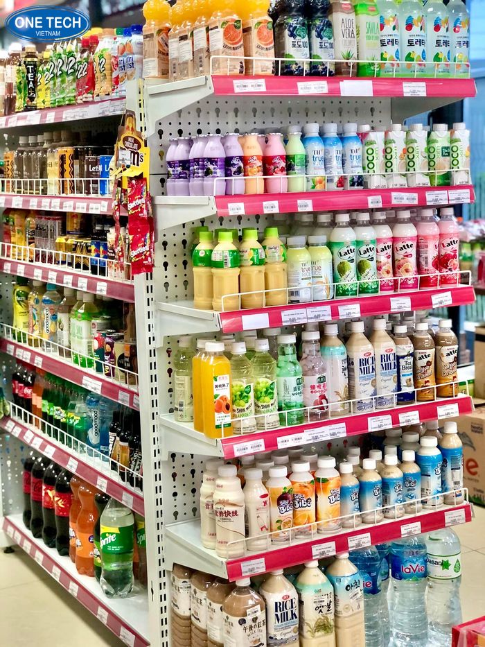 Kệ siêu thị tôn đục lỗ trưng bày đa dạng đồ uống