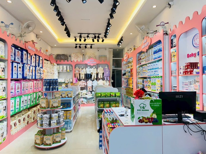 Kệ trưng bày theo yêu cầu