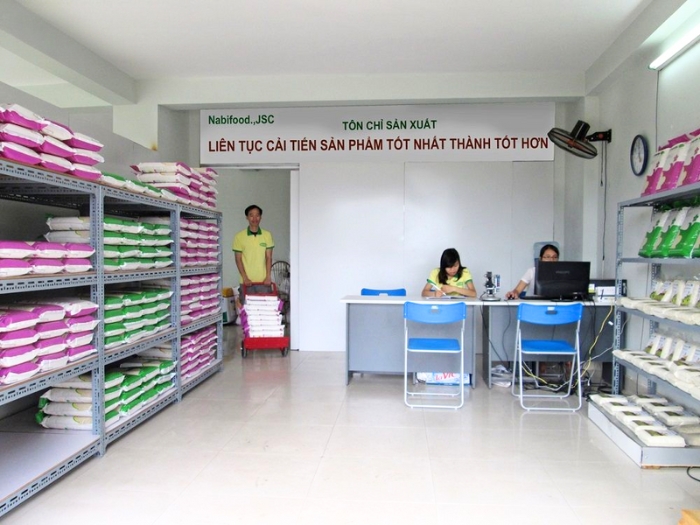 Mẫu thiết kế cửa hàng kinh doanh gạo 11