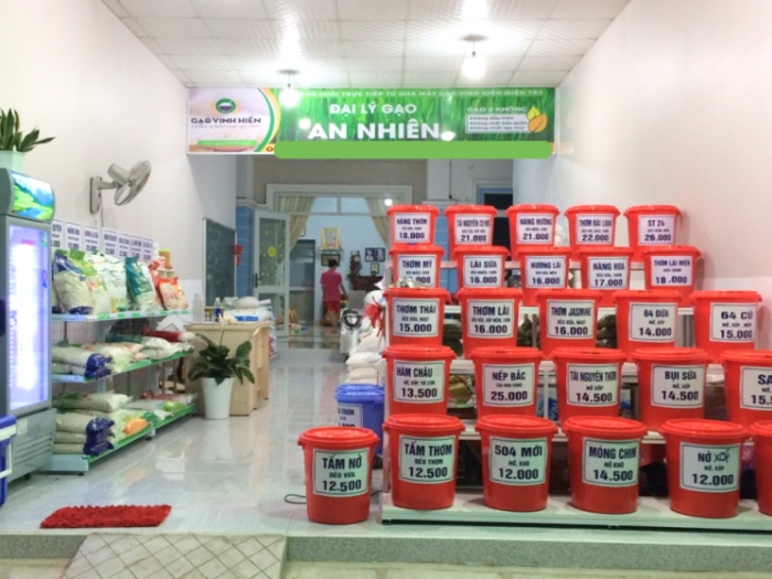 Mẫu thiết kế cửa hàng kinh doanh gạo 13