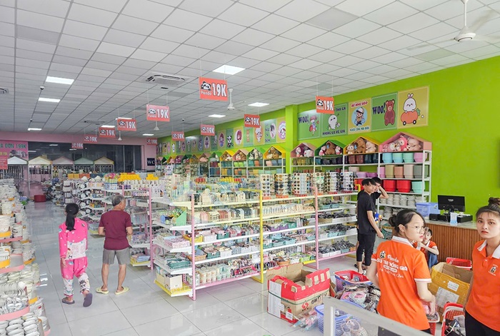 Phong cách siêu thị mini – logic, dễ quản lý hàng hóa