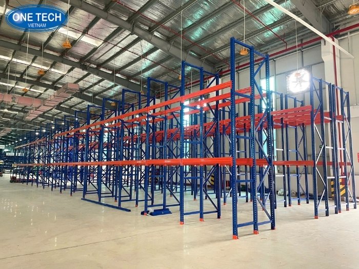 Kệ sắt lắp ráp cho kho hàng công nghiệp kích cỡ lớn, tải trọng cao