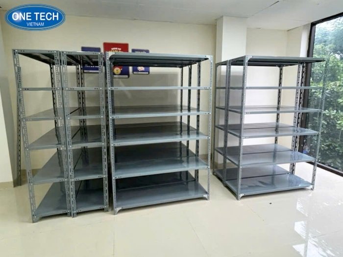 Kệ V lỗ đa năng bằng sắt được sử dụng cho nhiều mục đích