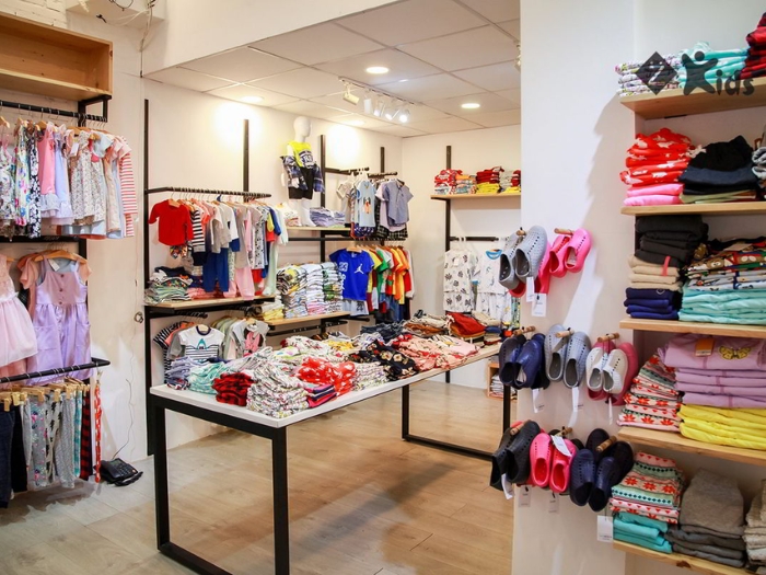 Mẫu thiết kế shop quần áo trẻ em 17