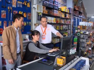 tư vấn mở cửa hàng kim khí