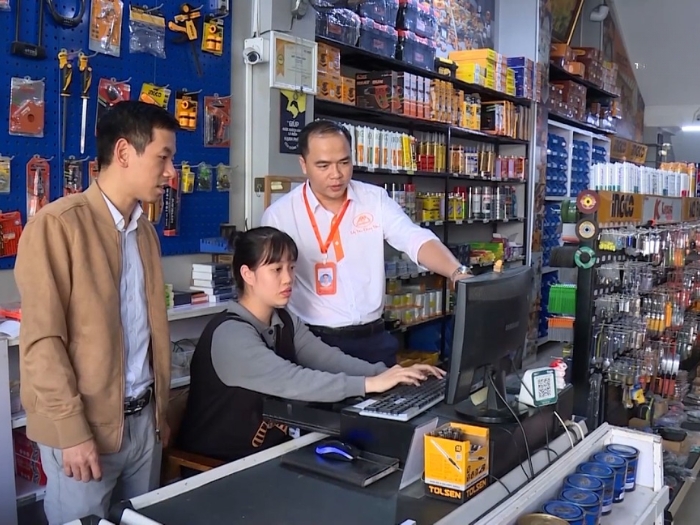 Định giá và bán hàng đồ kim khí hiệu quả