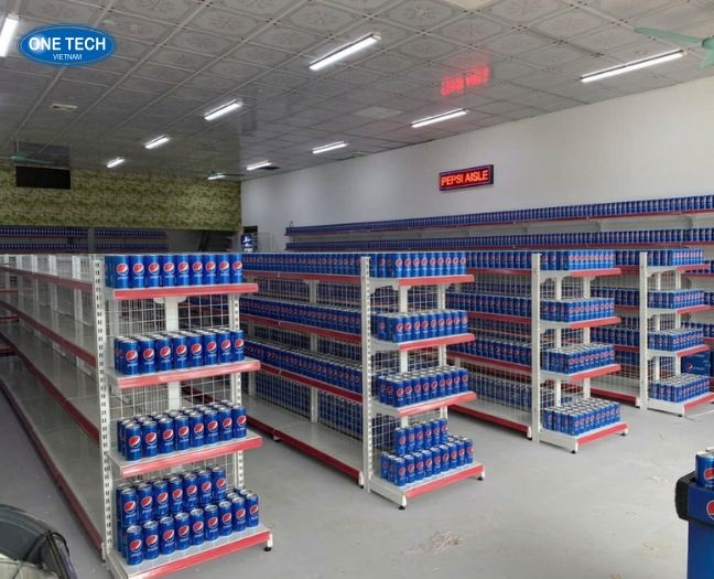 Kệ lưng lưới là dòng kệ được sử dụng rộng rãi