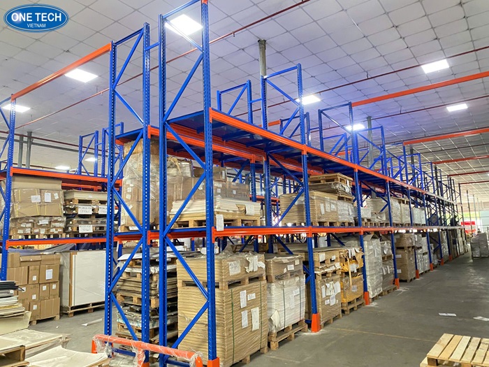 Hệ thống kệ kho hạng nặng tải trọng lên tới 2000kg/tầng