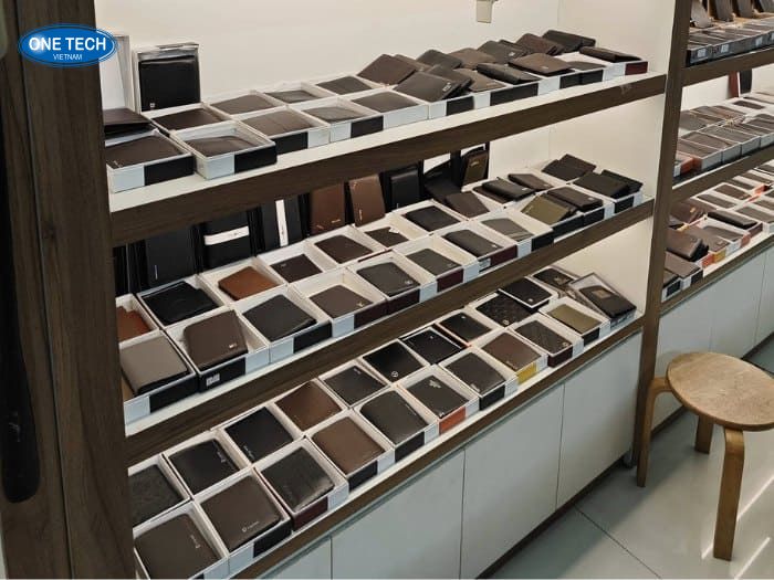 Kệ trưng bày ví mang lại nhiều lợi ích thiết thực