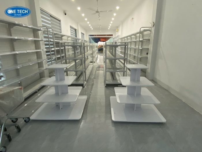 Kệ vuông tại siêu thị tại Mai Châu, Hòa Bình