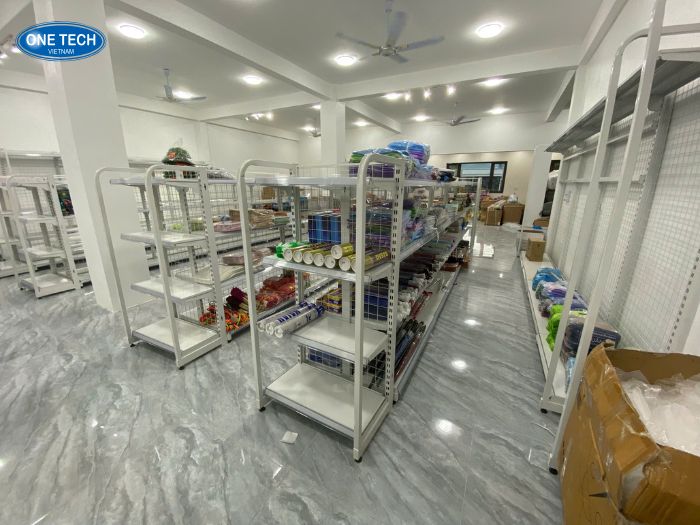 Hệ thống kệ siêu thị đã mang lại diện mạo hoàn toàn mới