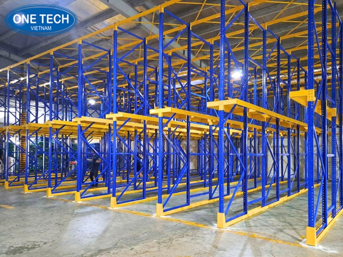 Các mẫu kệ dùng trong kho chất xếp hàng hóa 4
