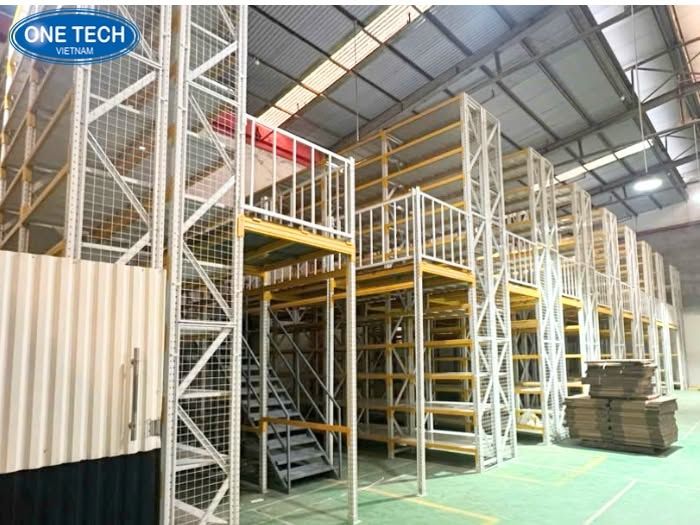 Kệ kho để hàng thành phẩm sản xuất trực tiếp tại nhà máy