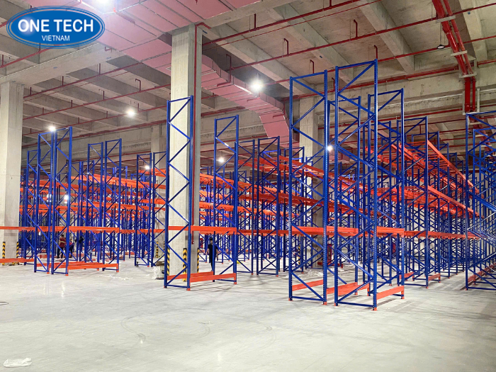 Kệ kho One Tech đạt chuẩn cho kho thực phẩm