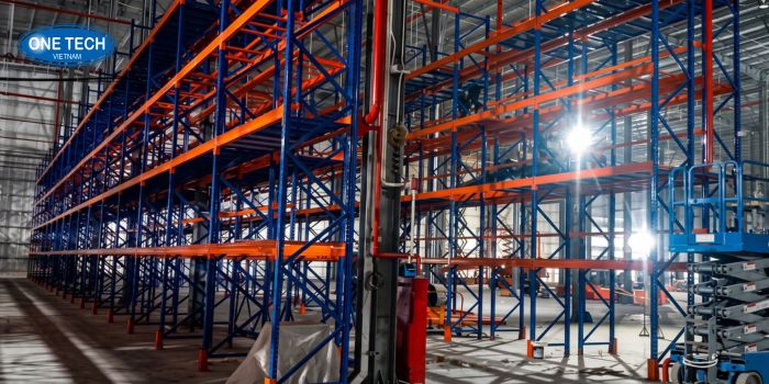 Hình ảnh thực tế kệ kho công nghiệp VinFast