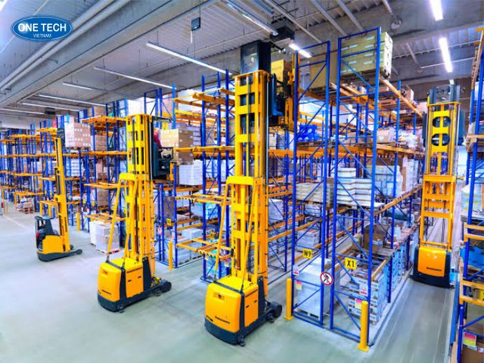 Giải đáp Stacker Crane là gì?