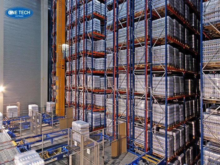 Doanh nghiệp khi nào nên tìm hiểu Stacker Crane là gì?